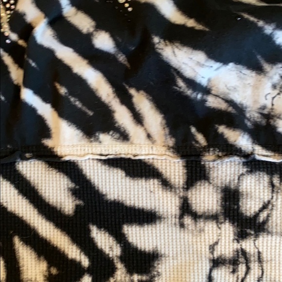 Tie-dye tunic with bling in size Large - Picture 6 of 9